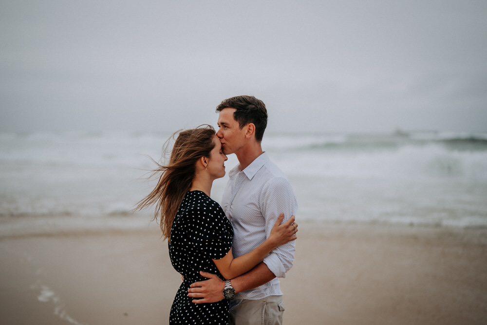 ava-me-photography-alice-brody-nobbys-beach-newcastle-engagement-24